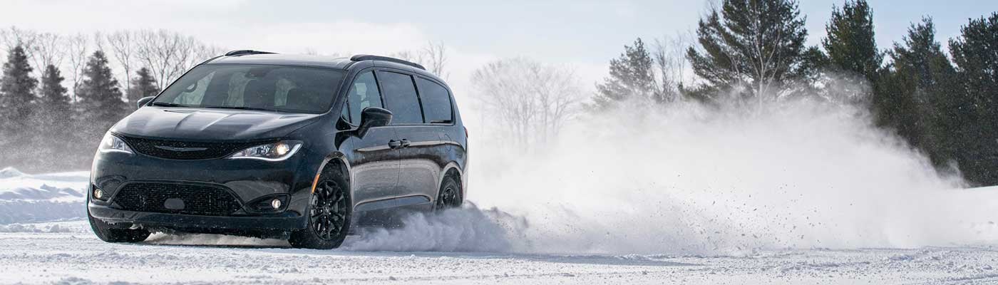 2022 Chrysler Pacifica Hybrid Near Brownwood, TX